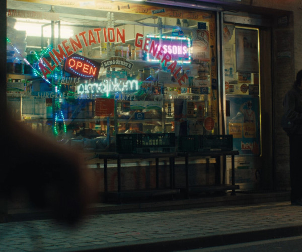 Bilde fra: Simon at the Nightshop