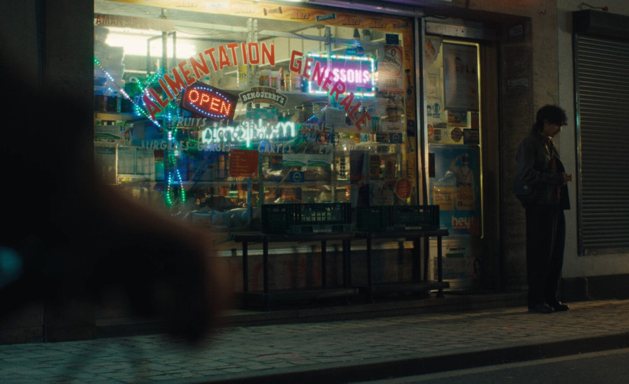 Simon at the Nightshop