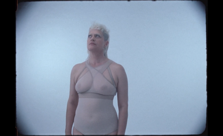 Peaches Goes Bananas